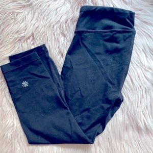 Girls Athleta size medium 8-10 capri leggings